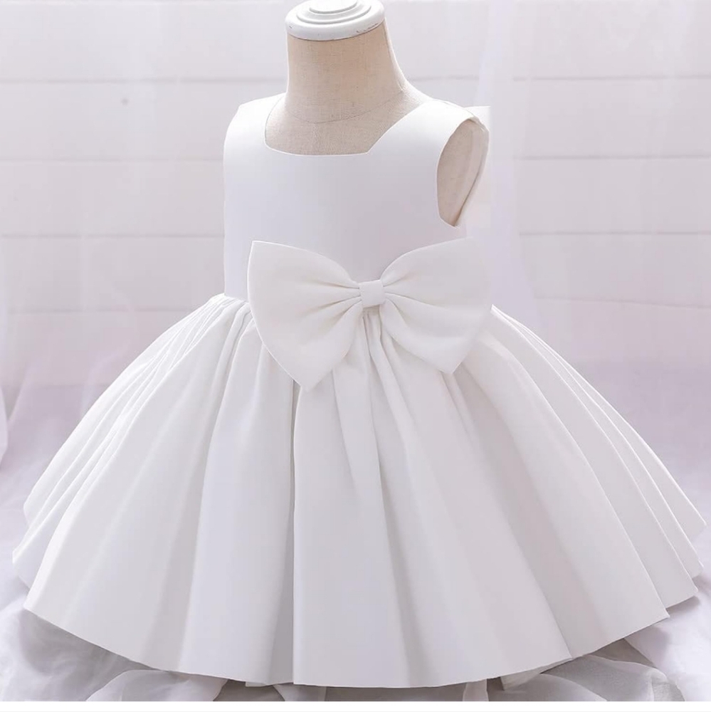 Elegant White Baby Dress with Bow